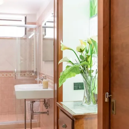 Aquamarine - City Center Appartement